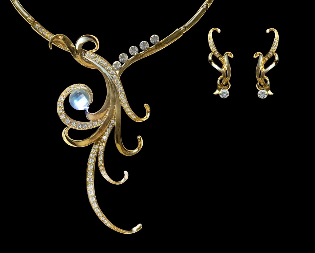 Mistakes to Avoid When Using a Jewelry Repair Store Maitland FL for Precious Pieces