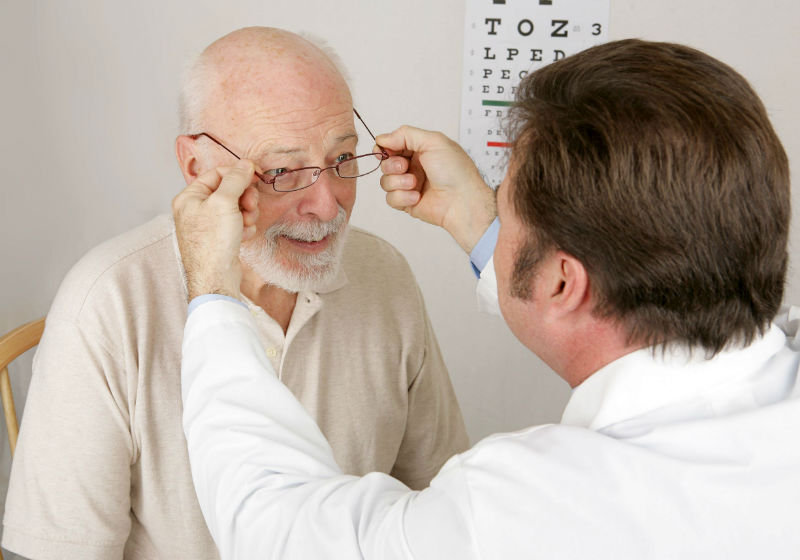 Symptoms that Warrant Seeing a Retina Specialist in Jacksonville, FL