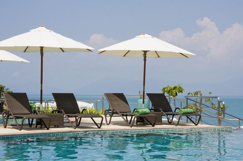 Why Allowing Professionals Handle Maintenance to Slimline Pools is the Best Choice