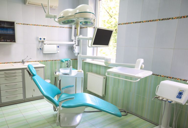 Find Fast Relief for Dental Pain With an Emergency Dentist Lady Lake FL Residents Trust