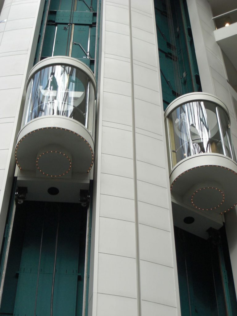Why Use Traction Elevators in Washington, DC instead of Hydraulic Elevators