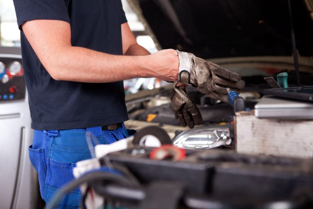 What to Expect From a Reputable Auto Body Shop in Johnson County