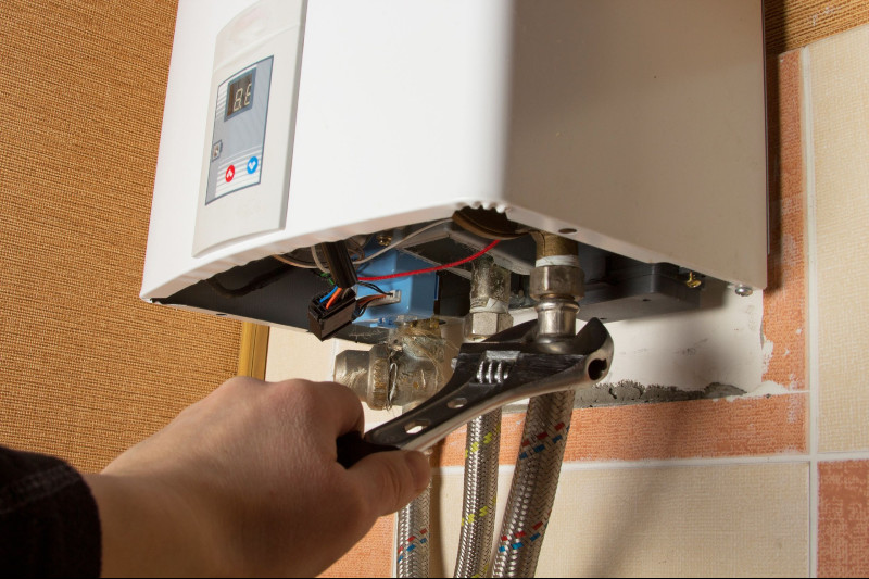 Signs You Need To Seek a Licensed Plumber in Charlotte for Your Water Heater