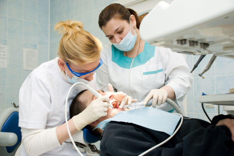 3 Reasons Why You and Your Family Need Teeth Cleaning in Naperville