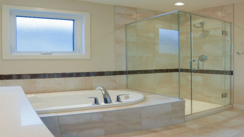 Four Things to Consider When Choosing Frameless Shower Doors in Chicago