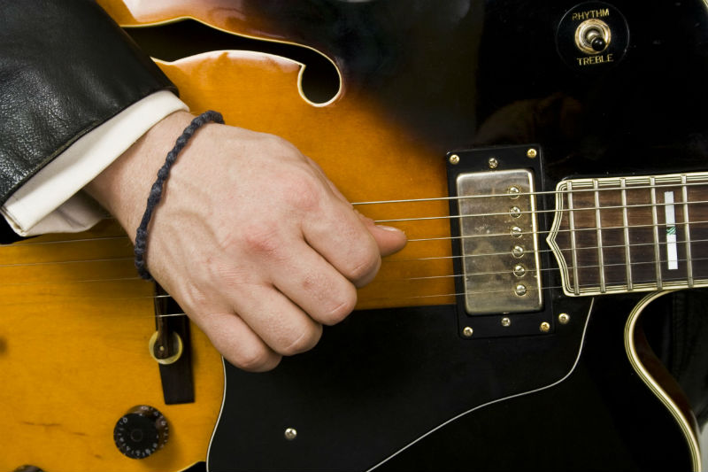 3 Important Tips to Keep Your Guitar in the Best Possible Condition