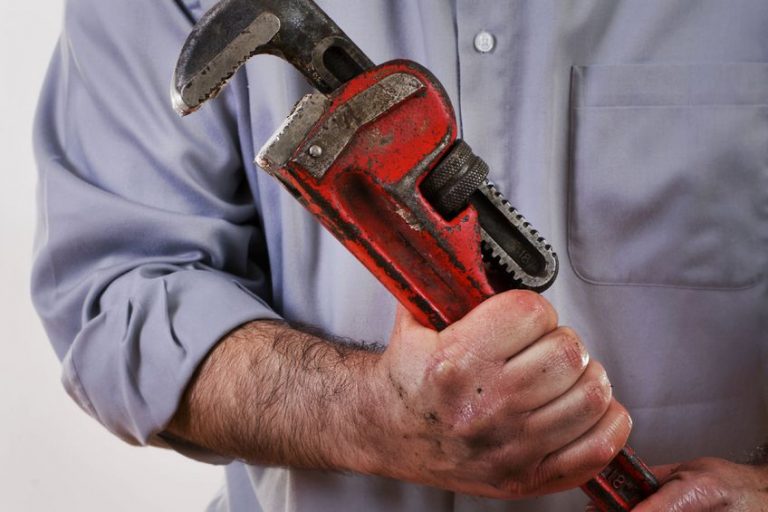 Hiring Plumbers in Park Ridge is Better than Attempting a DIY Repair