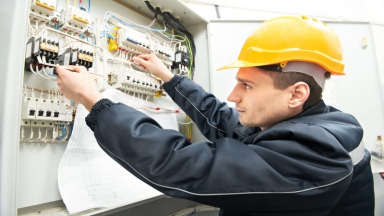 Why Homeowners Trust Local Electrical Contractors in Palm Harbor, FL for Repairs