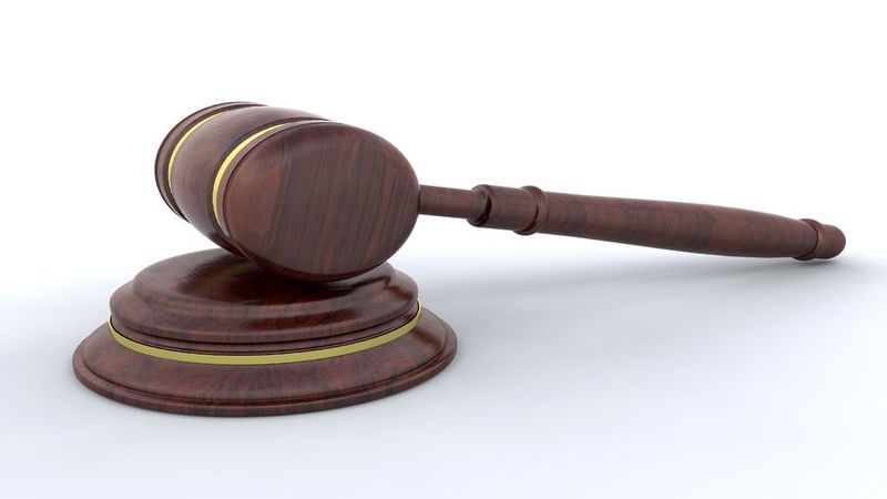 3 Common Situations That Call for Help From a Notary Service in Los Angeles