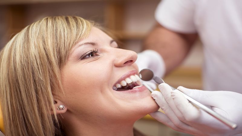 What You Should Know Before Visiting a Cosmetic Dentist in Wheaton