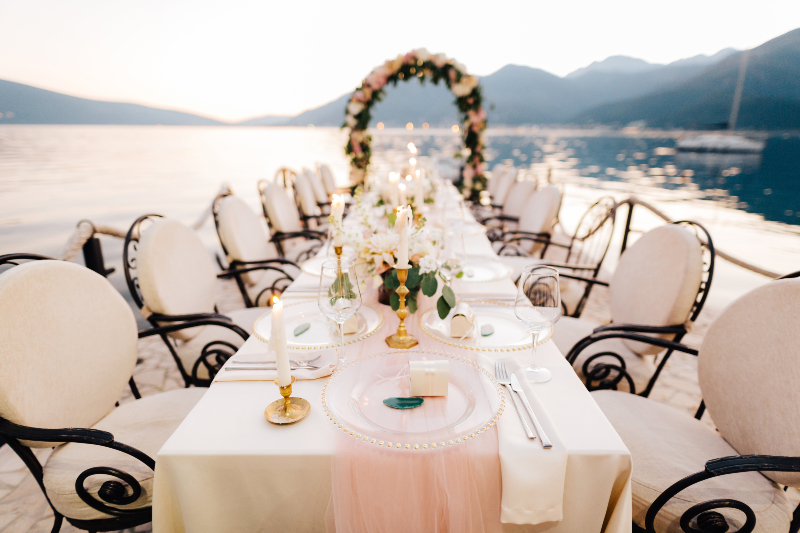 Tips for Buying and Arranging Table Runners