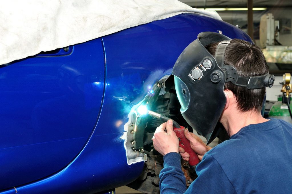 Utilize a Top Paintless Hail Damage Repair Company in Saint Paul, MN