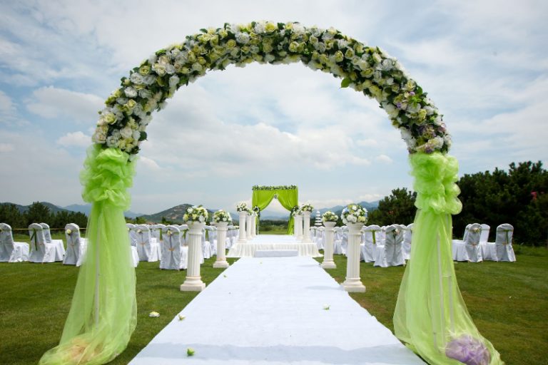 Three Things to Consider When Choosing Linens for Your Wedding
