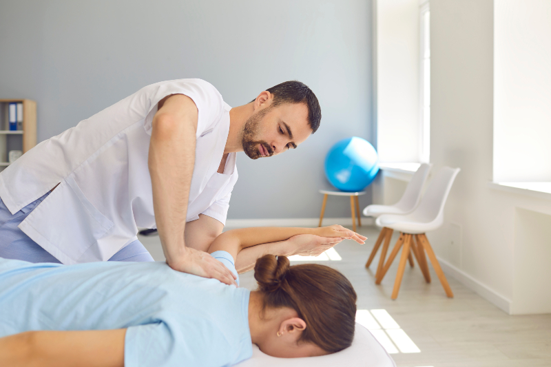 Benefits of Physical Therapy for Shoulder Pain Treatment Near Mishawaka, IN