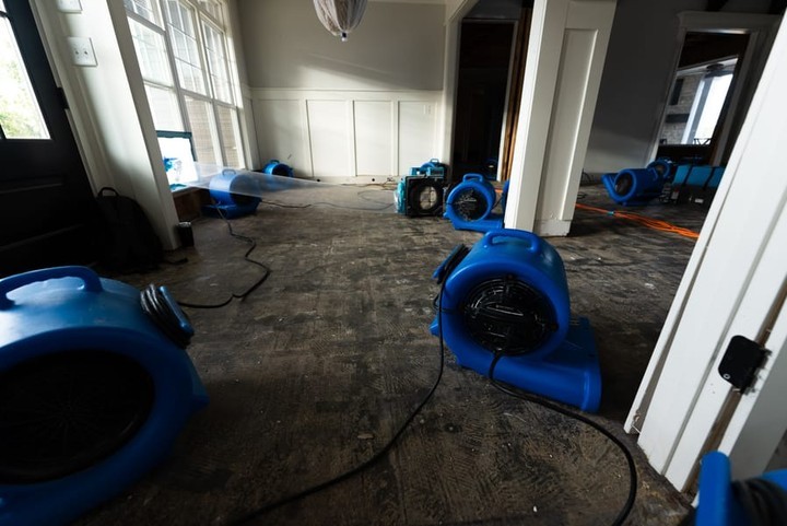 Get Help Dealing With Water Damage From a Burst Water Pipe in Newnan, GA