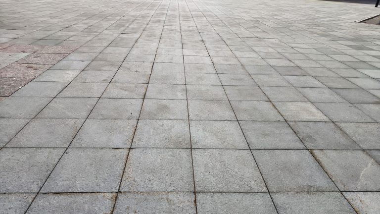 How Business Asphalt Paving in South Lebanon, OH Boosts Property Value and Curb Appeal