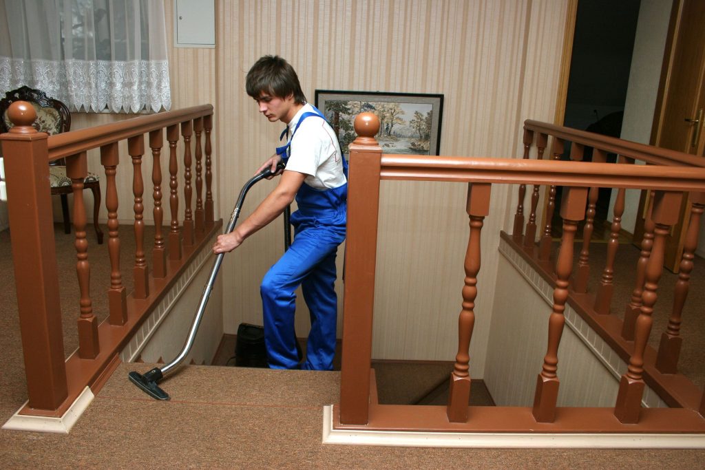 Busy Families Save Time Using House Cleaning Thousand Oaks Services