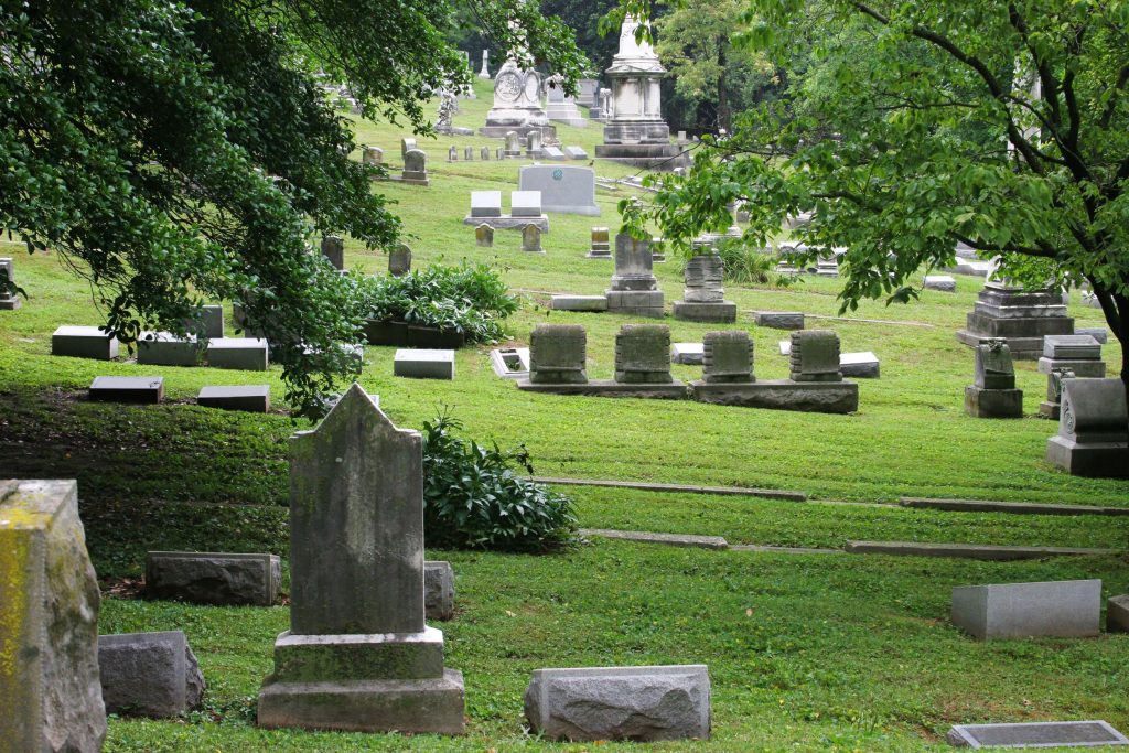 Create a Lasting Tribute with a Grave Marker in New Ulm, MN That Honors Loved Ones