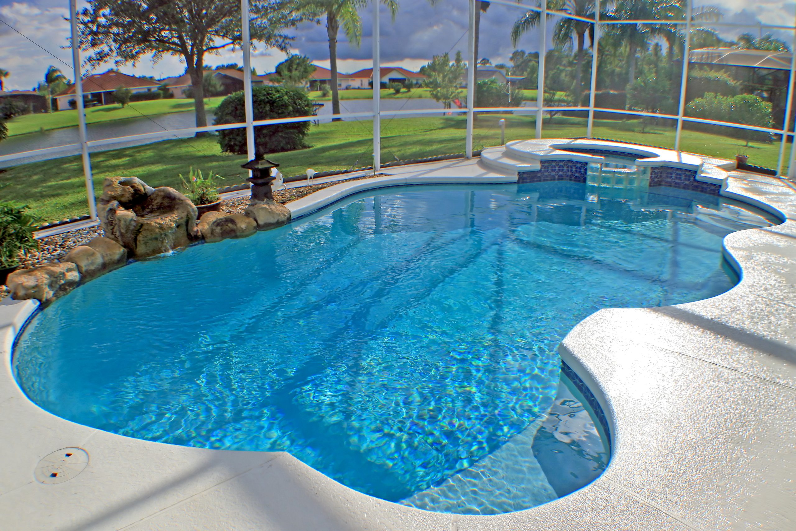 What to Expect from Swimming Pool Installers Trenton NJ for Your Custom Pool Project