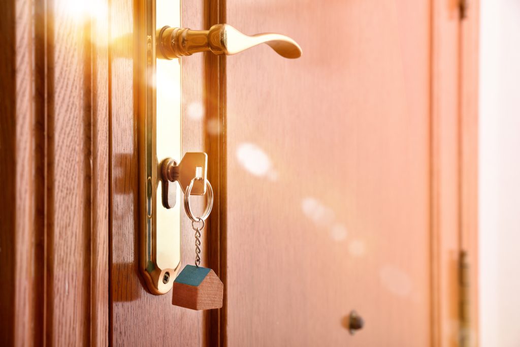 Choosing Wooden Door Frames In Baltimore MD For Energy Efficiency And Lasting Value