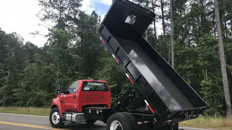 Maximize productivity on the job site with a work truck with a utility bed designed for American trades