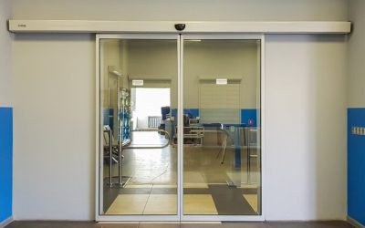 Quick Fixes for Damaged Glass with Reliable Mirror Replacement In Houston Providers