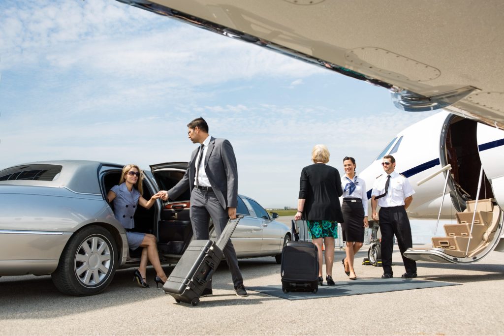 Making Travel Easy With Local Airline Shuttle Service in Jacksonville, FL: Options