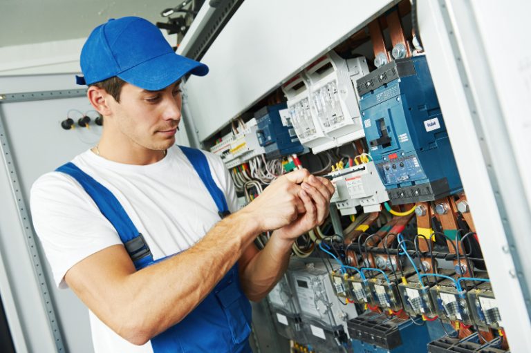Maximizing Energy Efficiency With a Commercial Electrical Contractor in Fair Lawn, NJ Services