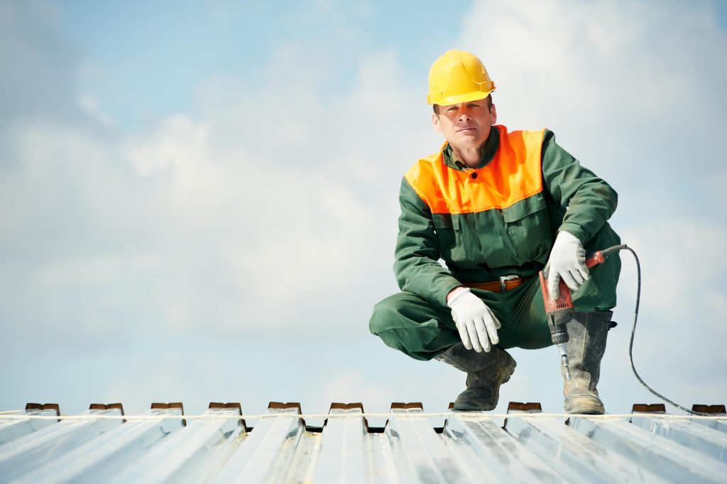 Keep your Home Dry with the Help of Roofing Contractors in Lakeland FL