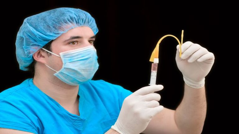 Medication Checklist Before a Colonoscopy: Blood Thinners, Iron, Diabetes Meds