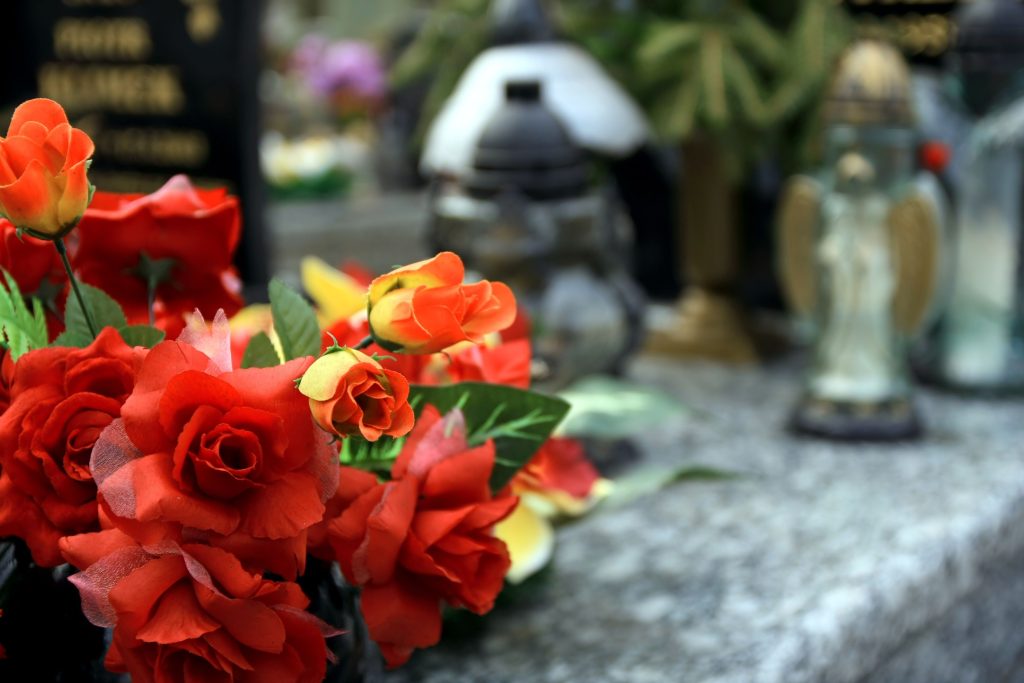 Local Traditions Shaping the Choice of Grave Marker in Sioux City, IA