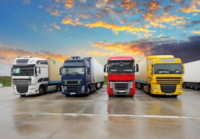 Safely Transport Heavy Equipment Across the USA with Flatbed Tow Truck Rental Solutions