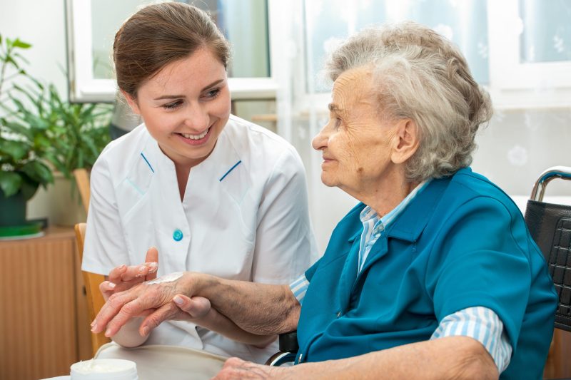 Find Reliable Support with Aide Home Care in Minneapolis, MN, for Your Loved Ones at Home