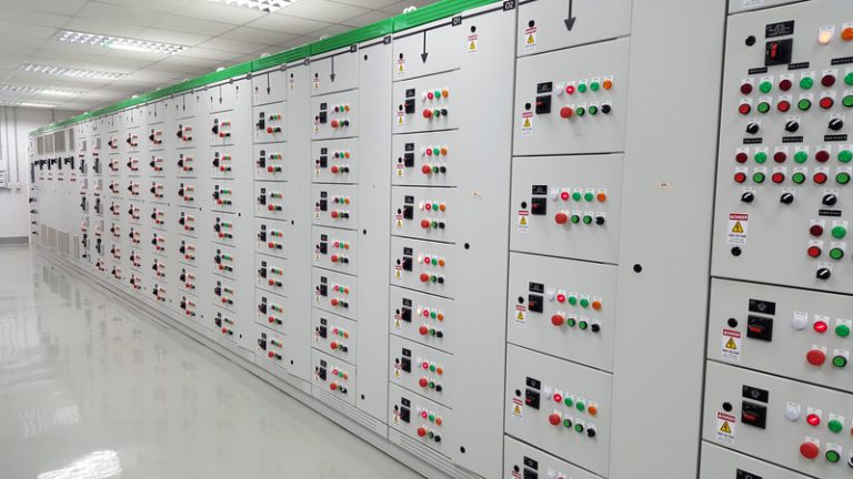 New Infrastructure Projects Rely on Government Lithium Batteries for Reliable Power
