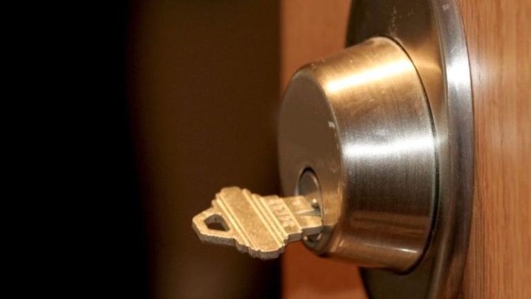 Protect Your Business Assets Using a Reliable Commercial Locksmith in Madison, WI
