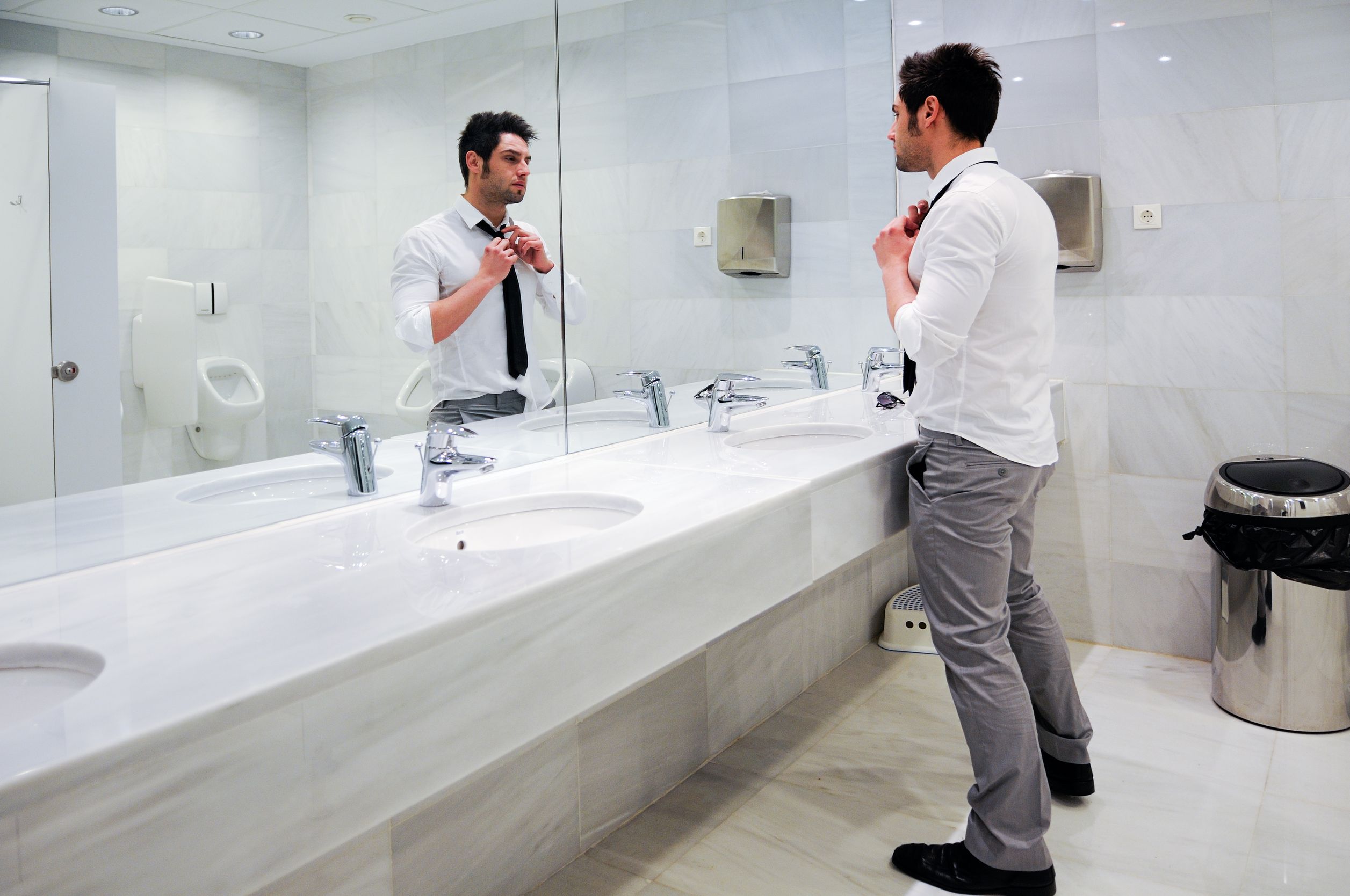 Refresh Your Space With a Durable Bathroom Countertop Ft Lauderdale Experts Recommend